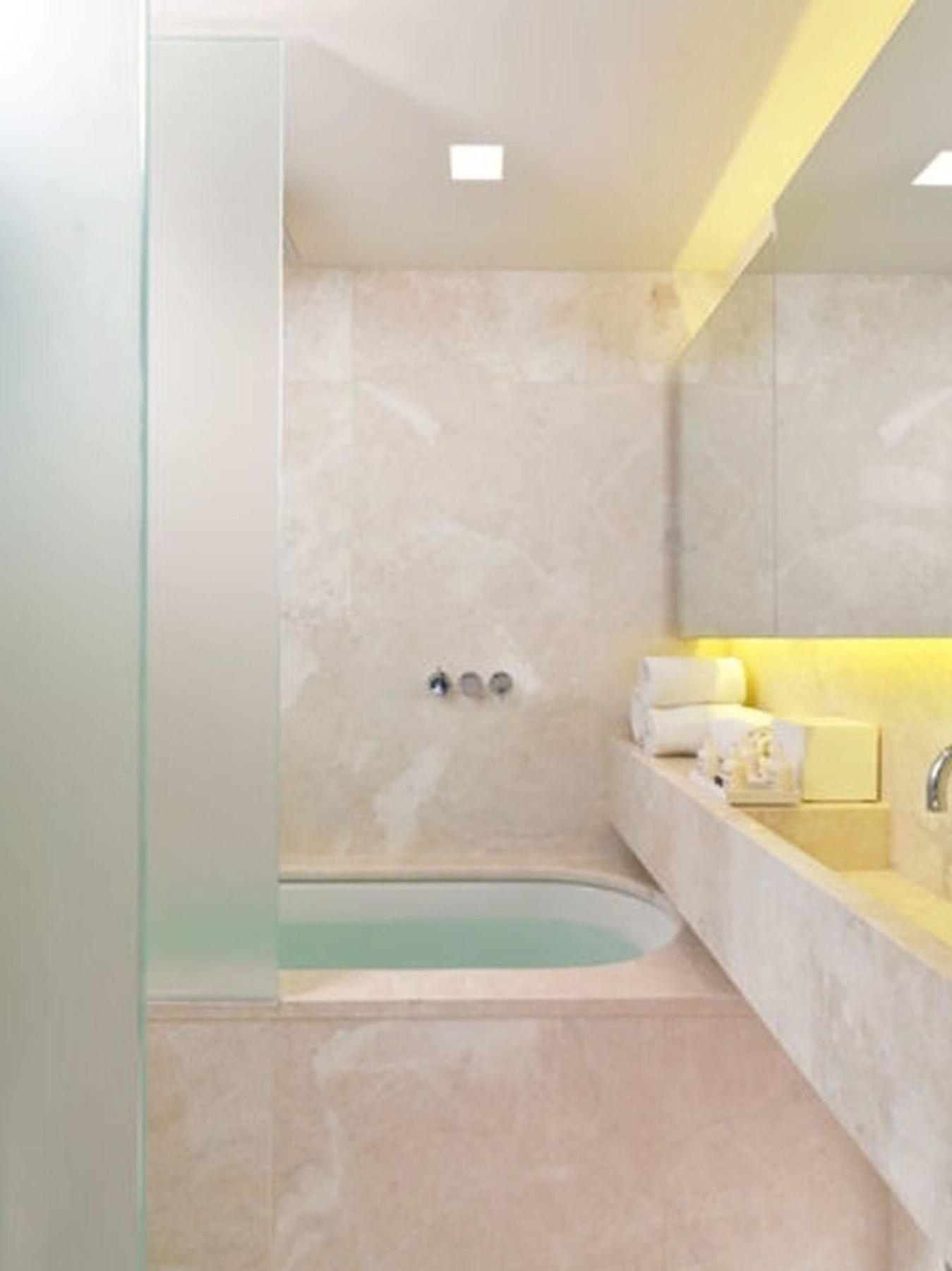 Отель Nottingham Place 4*