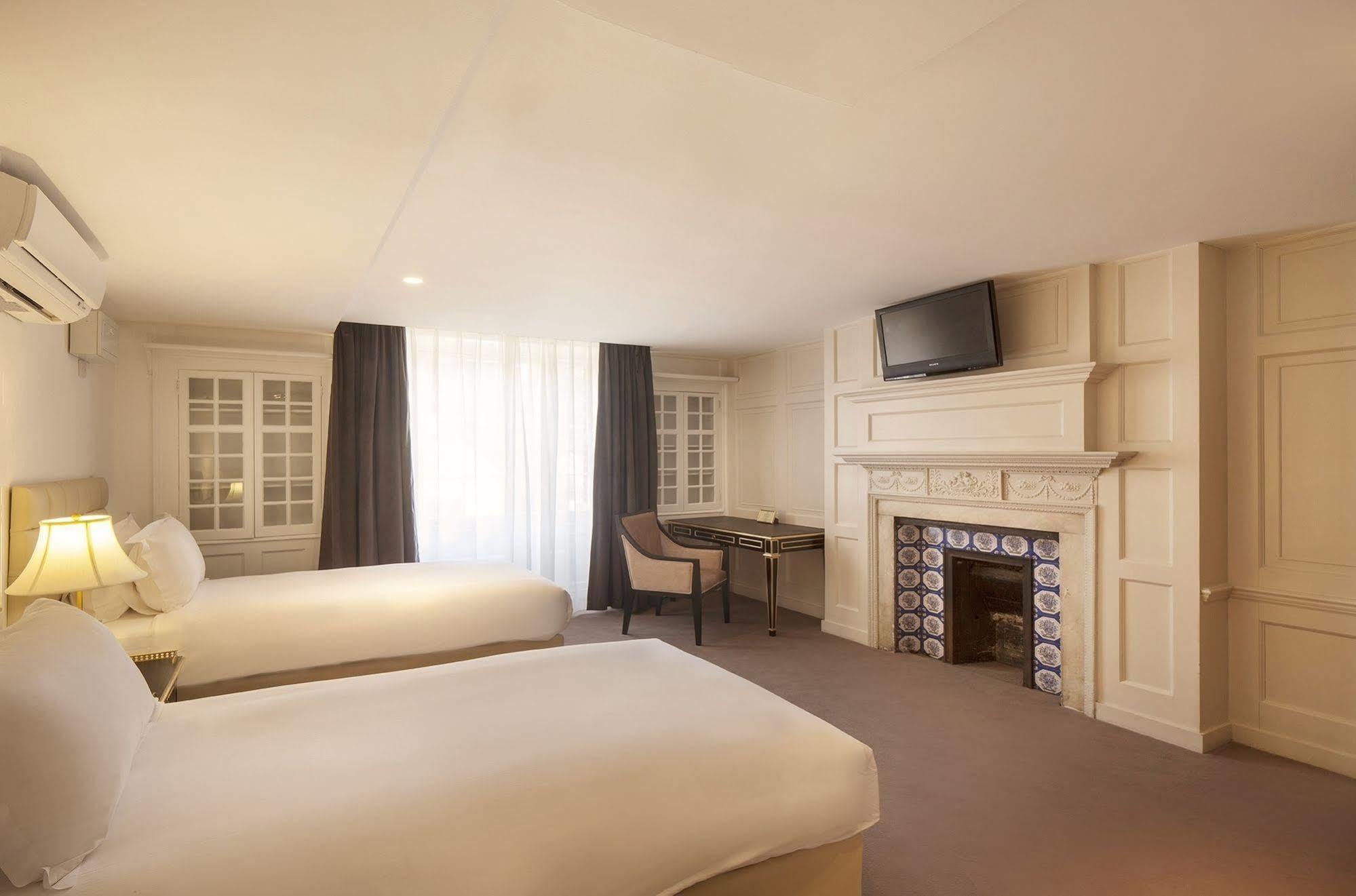 Nottingham Place Отель 4*