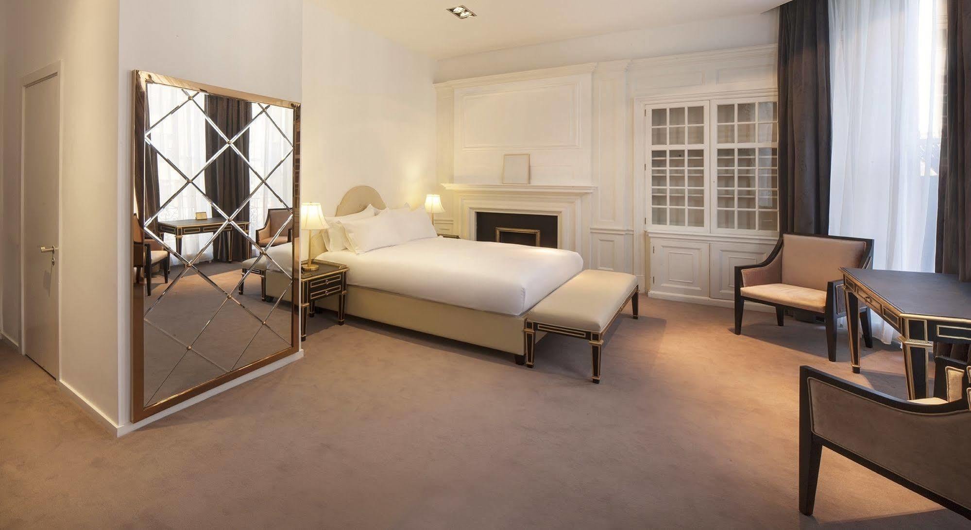 Отель Nottingham Place 4*